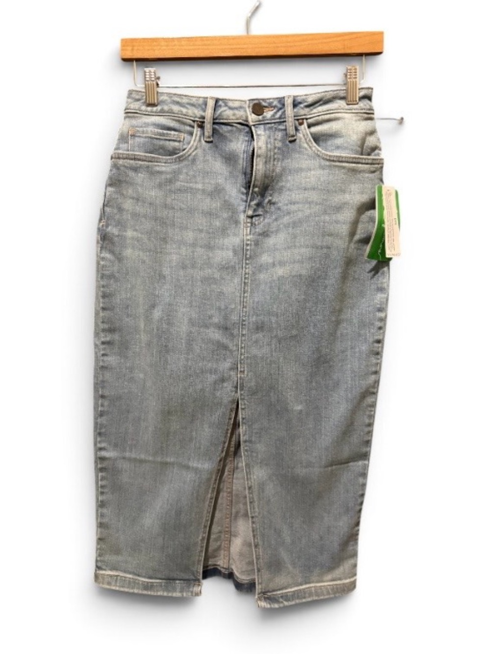 Venus women's blue denim skirt, size 4